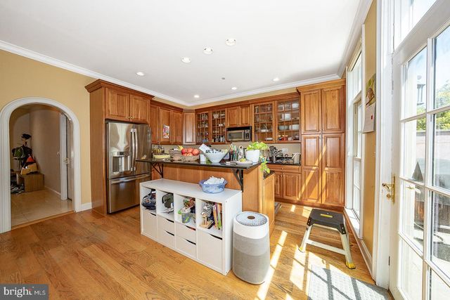 1832 FAIRMOUNT AVE, Philadelphia, PA 19130
