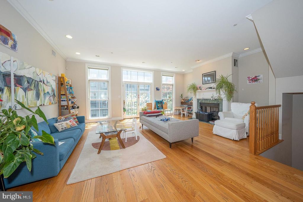 1832 FAIRMOUNT AVE, Philadelphia, PA 19130