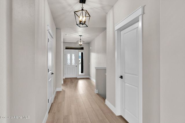 8853 BEDWELL ST, Rathdrum, ID 83858