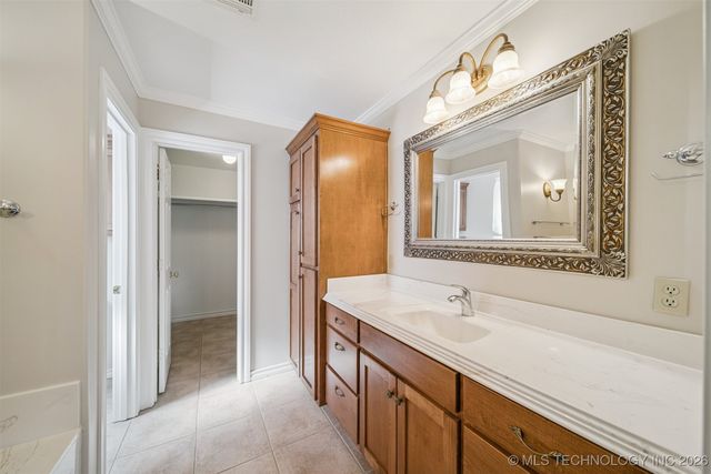 201 N Coo Y Yah Street, Pryor, OK 74361