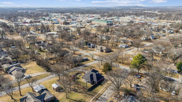 201 N Coo Y Yah Street, Pryor, OK 74361