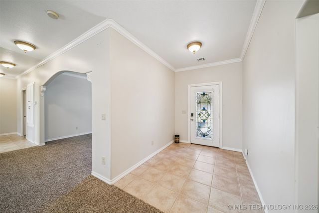 201 N Coo Y Yah Street, Pryor, OK 74361