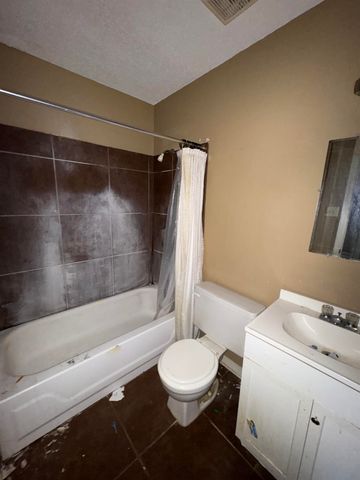 5692 BALLENMOOR DR, Memphis, TN 38141