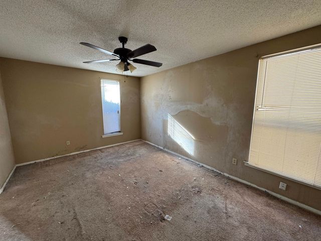 5692 BALLENMOOR DR, Memphis, TN 38141