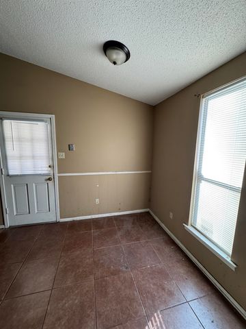 5692 BALLENMOOR DR, Memphis, TN 38141