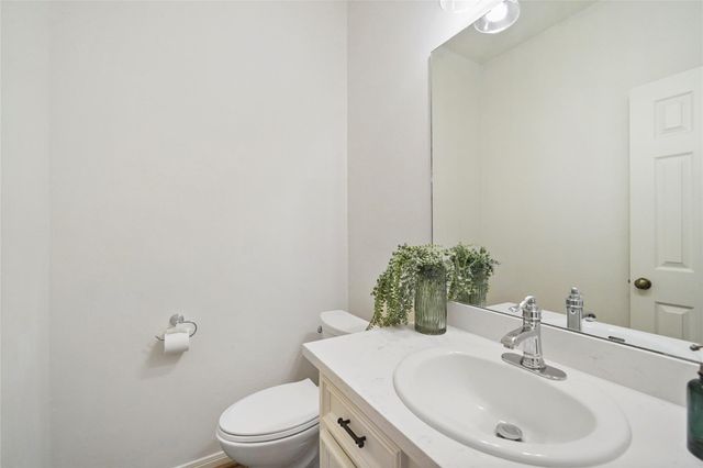 719 Somerset Street, Conroe, TX 77302