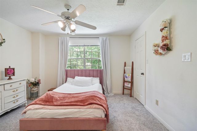 719 Somerset Street, Conroe, TX 77302