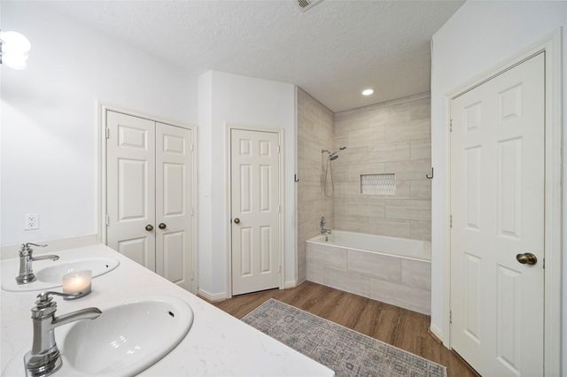 719 Somerset Street, Conroe, TX 77302