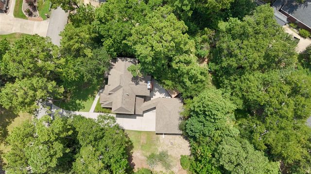 719 Somerset Street, Conroe, TX 77302