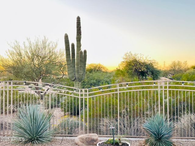 19838 N 84TH Street, Scottsdale, AZ 85255