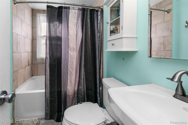 12937 Castle Street, Southgate, MI 48195