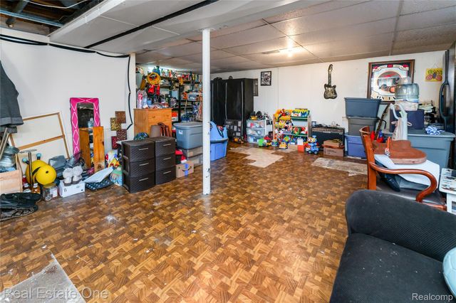 12937 Castle Street, Southgate, MI 48195
