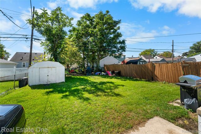 12937 Castle Street, Southgate, MI 48195