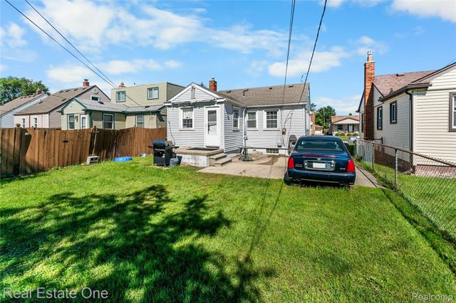 12937 Castle Street, Southgate, MI 48195