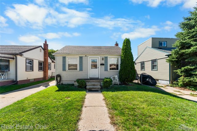 12937 Castle Street, Southgate, MI 48195