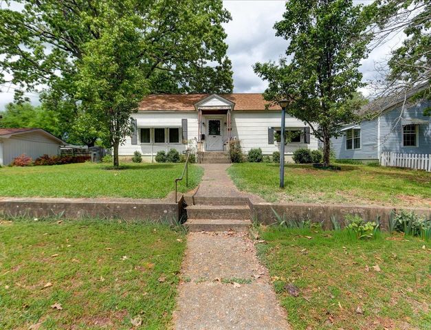 404 Crestwood Street, Hot Springs, AR 71913