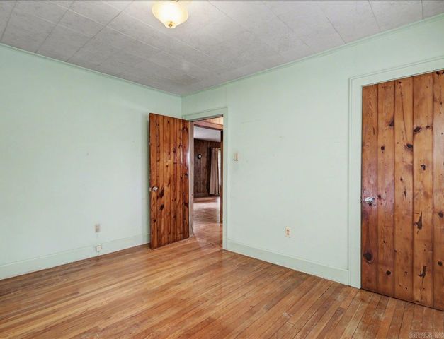 404 Crestwood Street, Hot Springs, AR 71913