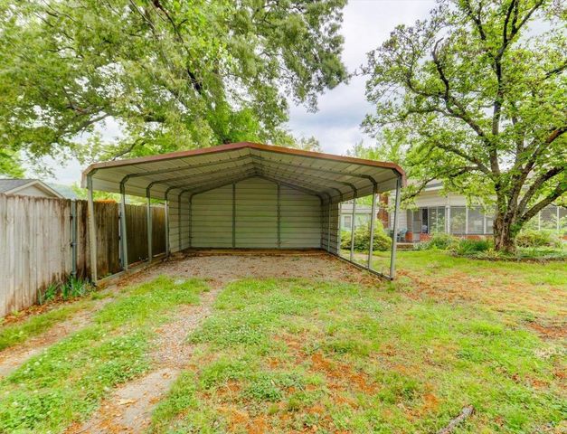 404 Crestwood Street, Hot Springs, AR 71913