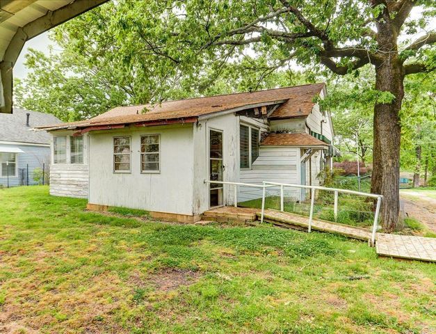 404 Crestwood Street, Hot Springs, AR 71913