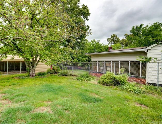 404 Crestwood Street, Hot Springs, AR 71913