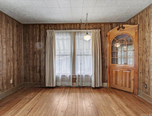 404 Crestwood Street, Hot Springs, AR 71913