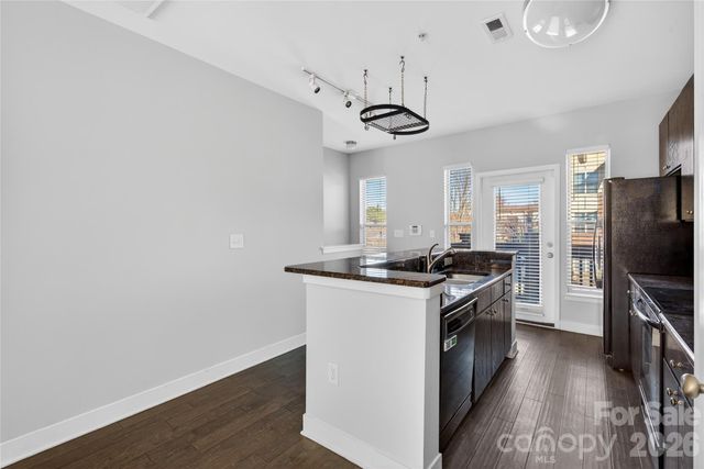 841 Seigle Point Drive, Charlotte, NC 28204