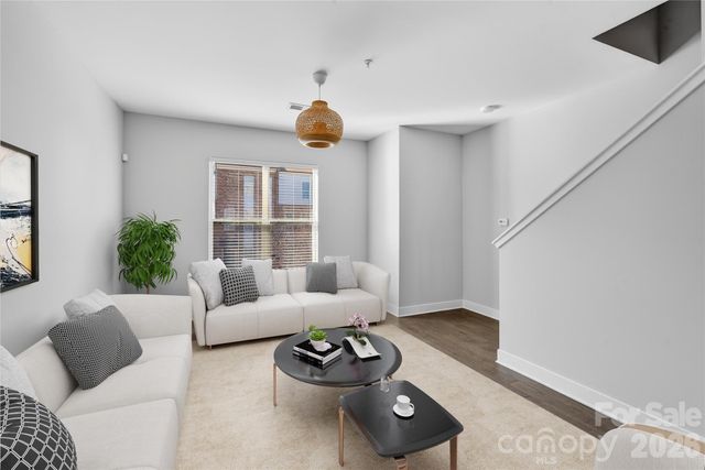 841 Seigle Point Drive, Charlotte, NC 28204