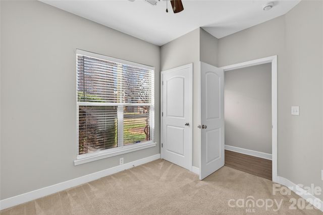 841 Seigle Point Drive, Charlotte, NC 28204