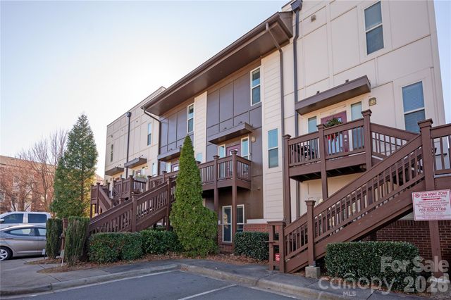 841 Seigle Point Drive, Charlotte, NC 28204