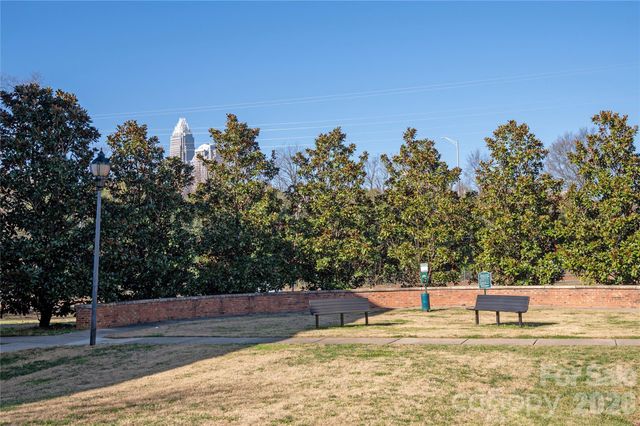 841 Seigle Point Drive, Charlotte, NC 28204