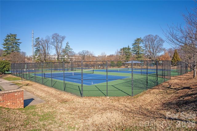 841 Seigle Point Drive, Charlotte, NC 28204