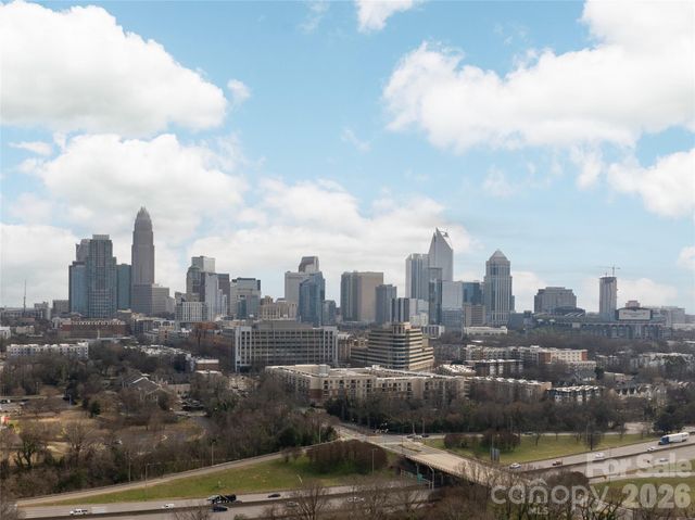 841 Seigle Point Drive, Charlotte, NC 28204