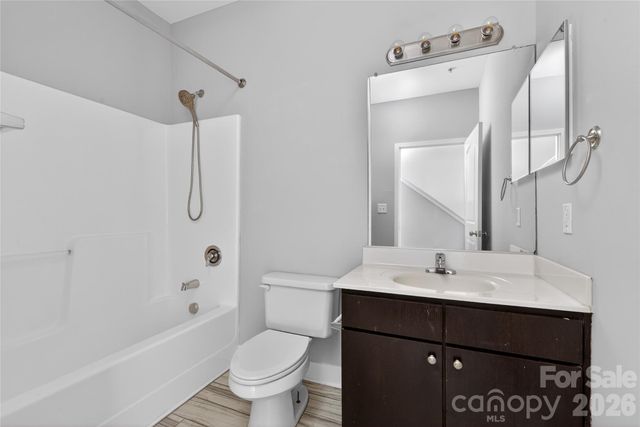 841 Seigle Point Drive, Charlotte, NC 28204