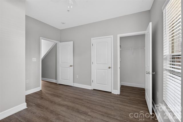 841 Seigle Point Drive, Charlotte, NC 28204