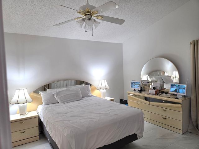 139 SARATOGA Boulevard E, Royal Palm Beach, FL 33411