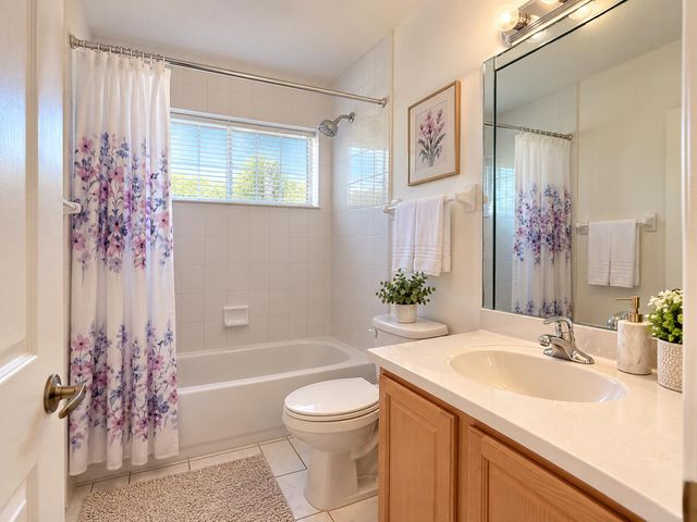 139 SARATOGA Boulevard E, Royal Palm Beach, FL 33411