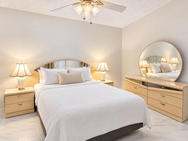 139 SARATOGA Boulevard E, Royal Palm Beach, FL 33411