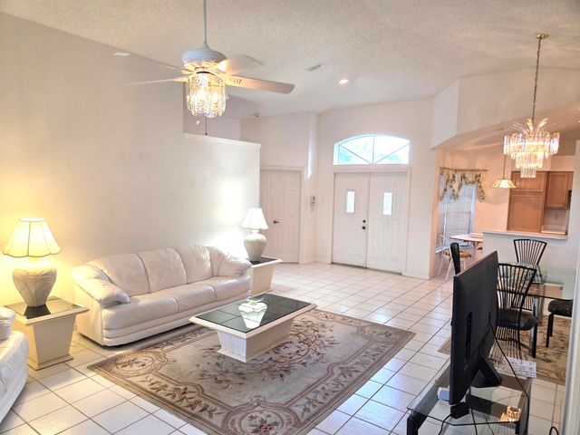 139 SARATOGA Boulevard E, Royal Palm Beach, FL 33411