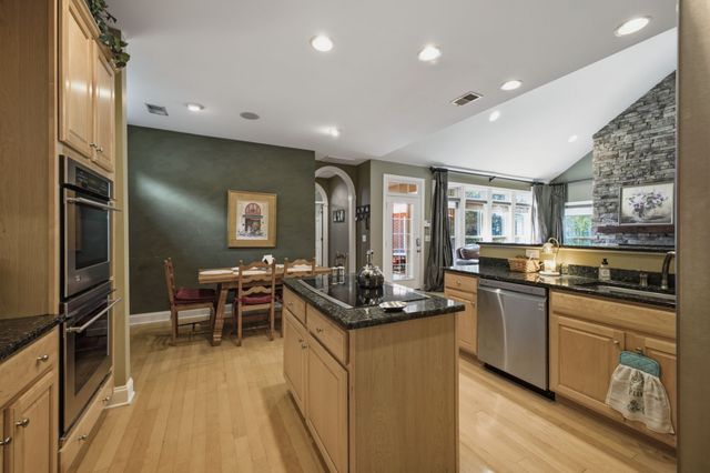 1446 Burnside Dr, Franklin, TN 37067