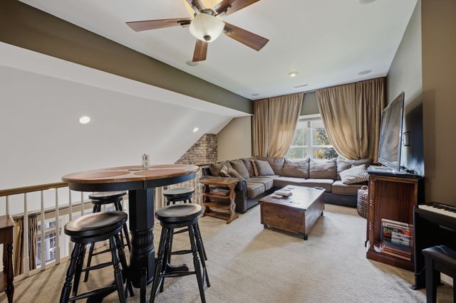 1446 Burnside Dr, Franklin, TN 37067