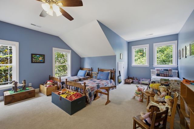 1446 Burnside Dr, Franklin, TN 37067