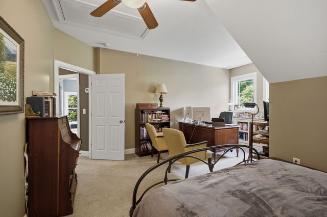 1446 Burnside Dr, Franklin, TN 37067