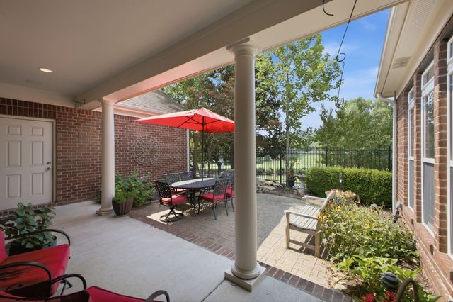 1446 Burnside Dr, Franklin, TN 37067