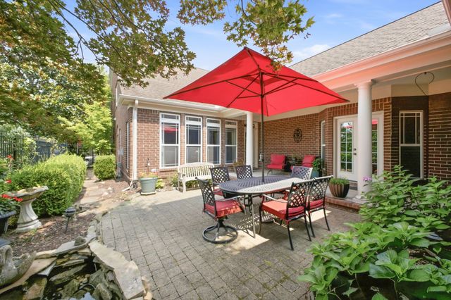 1446 Burnside Dr, Franklin, TN 37067