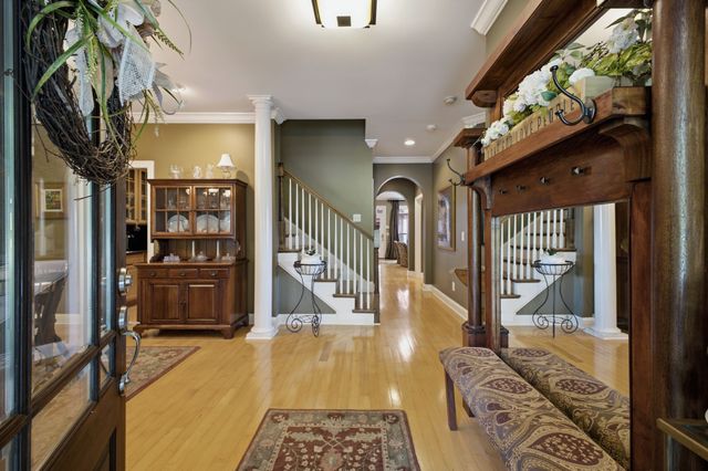 1446 Burnside Dr, Franklin, TN 37067