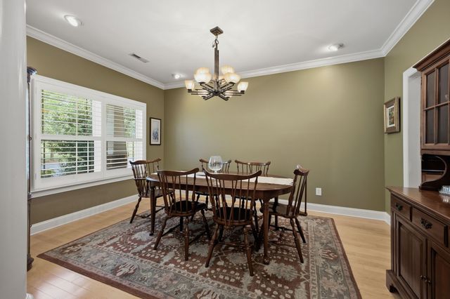 1446 Burnside Dr, Franklin, TN 37067