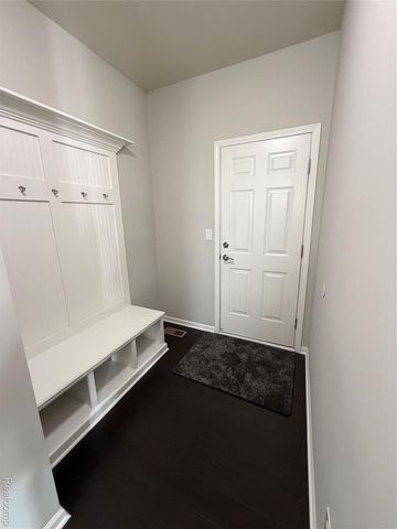 31065 Tremont Lane, Beverly Hills Village, MI 48025