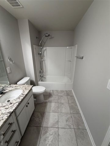 31065 Tremont Lane, Beverly Hills Village, MI 48025