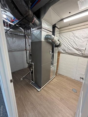 31065 Tremont Lane, Beverly Hills Village, MI 48025