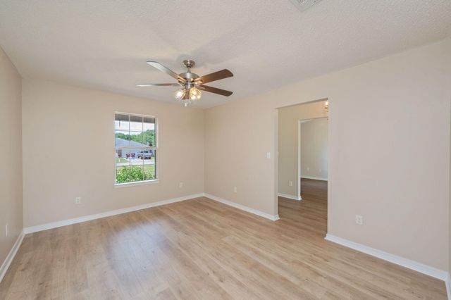 1206 Northview Drive, Crestview, FL 32536